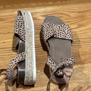 Torrid NWT cheetah platform sandal